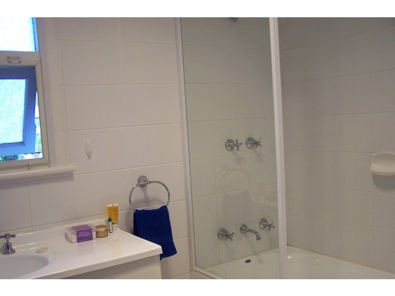 10  Oakbank Ave, Montrose TAS 7010