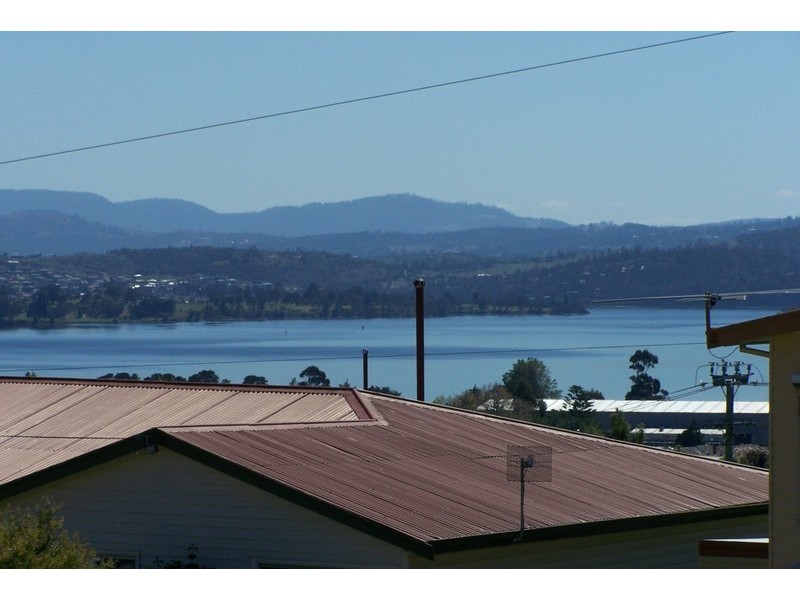 10  Oakbank Ave, Montrose TAS 7010
