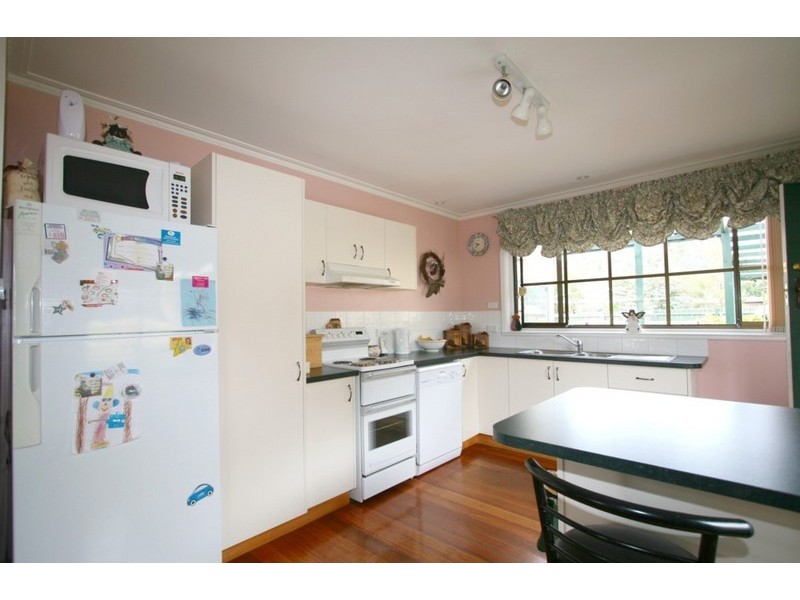 New Norfolk TAS 7140