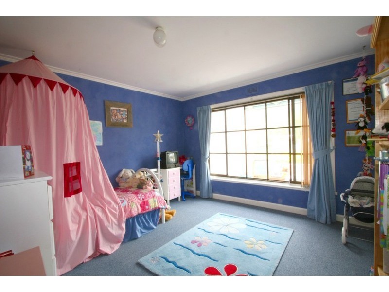 New Norfolk TAS 7140