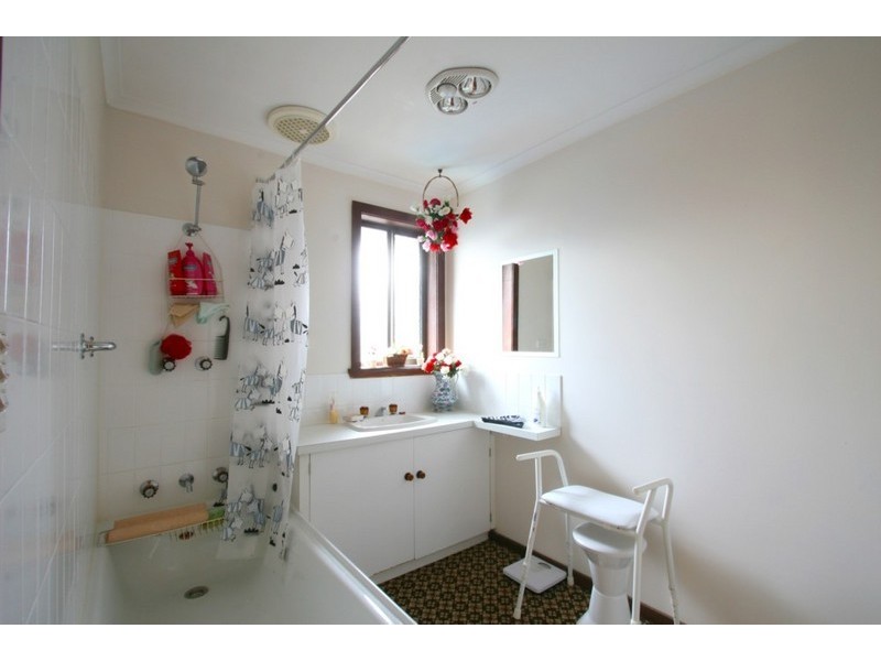 2/74 Tolosa Street, Glenorchy TAS 7010