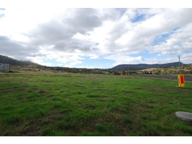 9 Landermere Drive, Honeywood TAS 7017