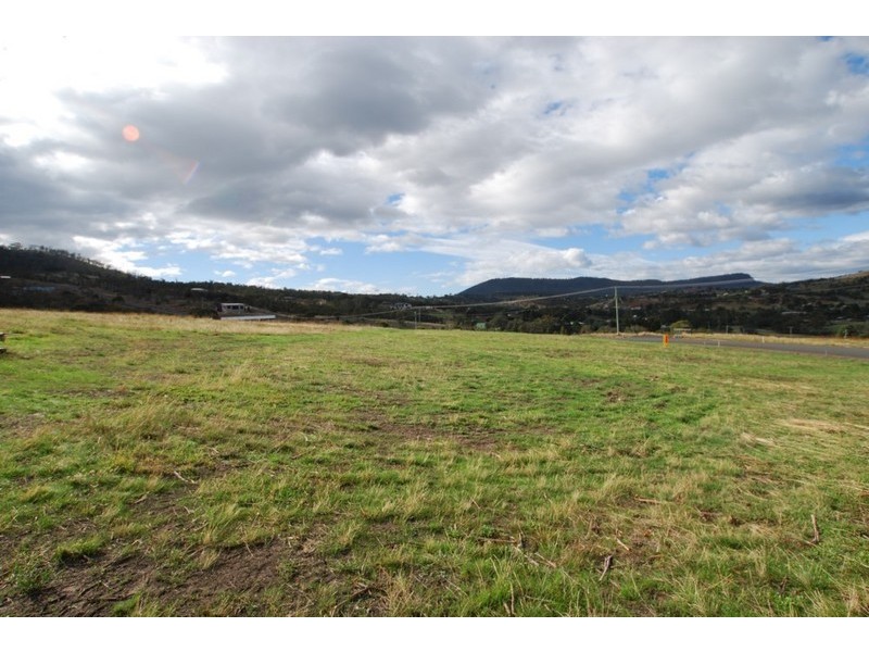 9 Landermere Drive, Honeywood TAS 7017