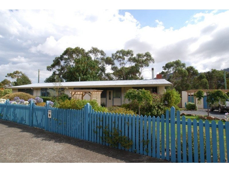3 Lower Road, New Norfolk TAS 7140