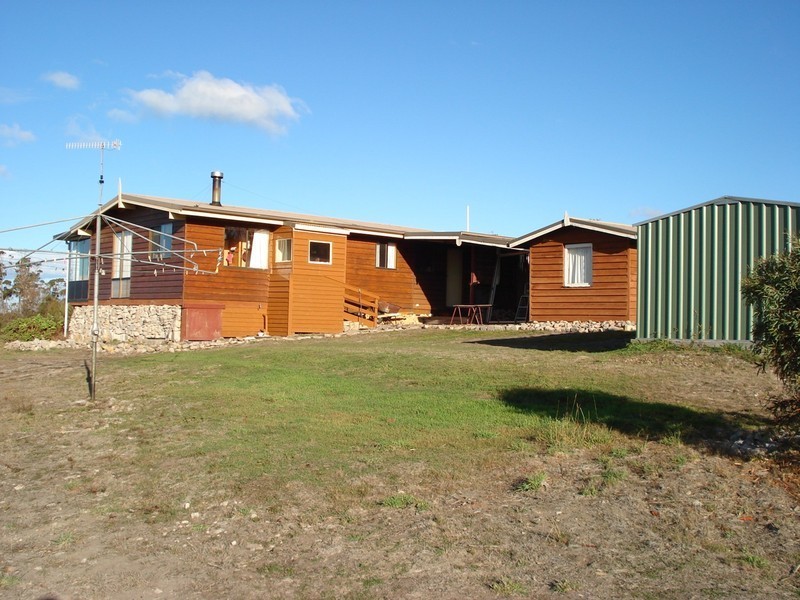86 Barton Avenue, Triabunna TAS 7190
