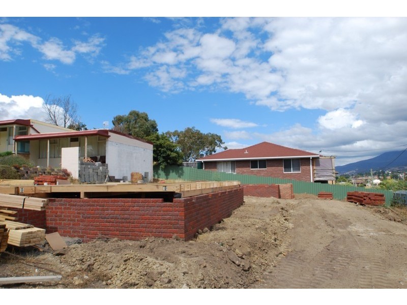 Unit 1/2/3 Willow Walk, Austins Ferry TAS 7011
