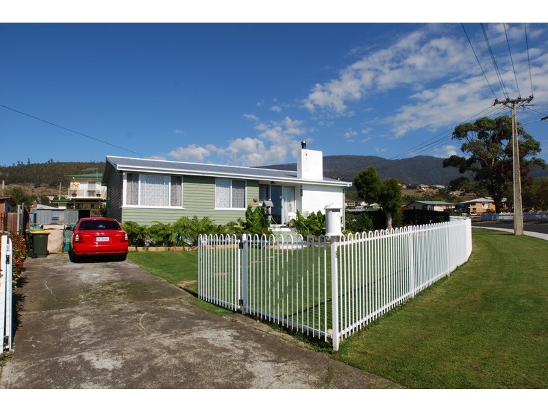 8 Cullen Street, Claremont TAS 7011