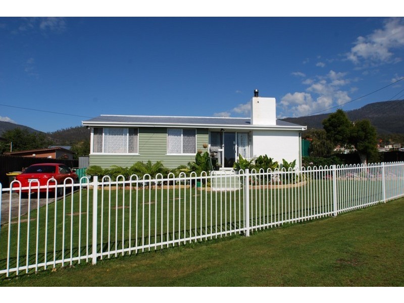 8 Cullen Street, Claremont TAS 7011