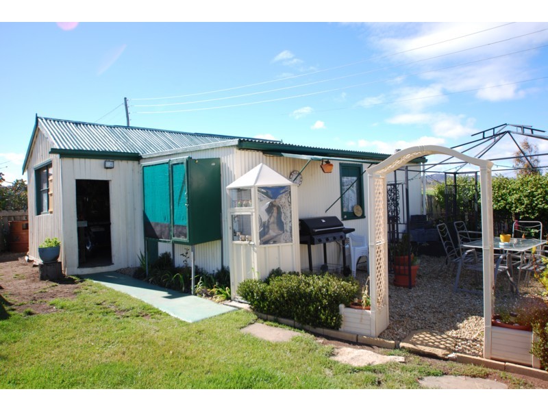 2 George Street, Bothwell TAS 7030