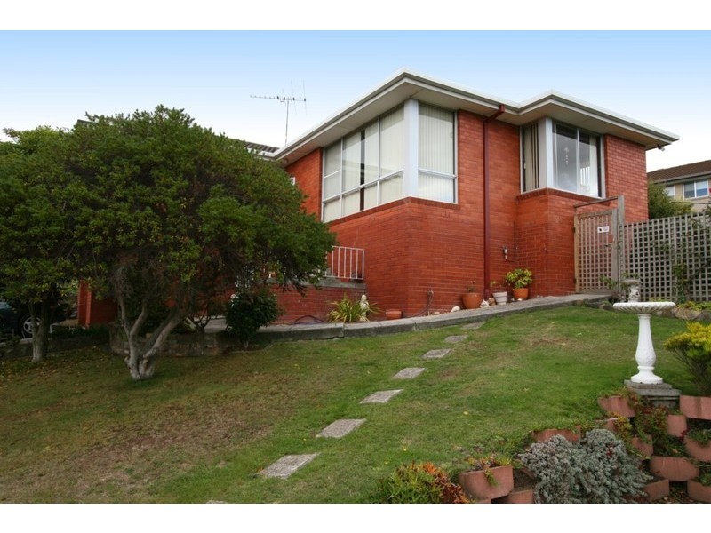 8 Winifred Place, Austins Ferry TAS 7011