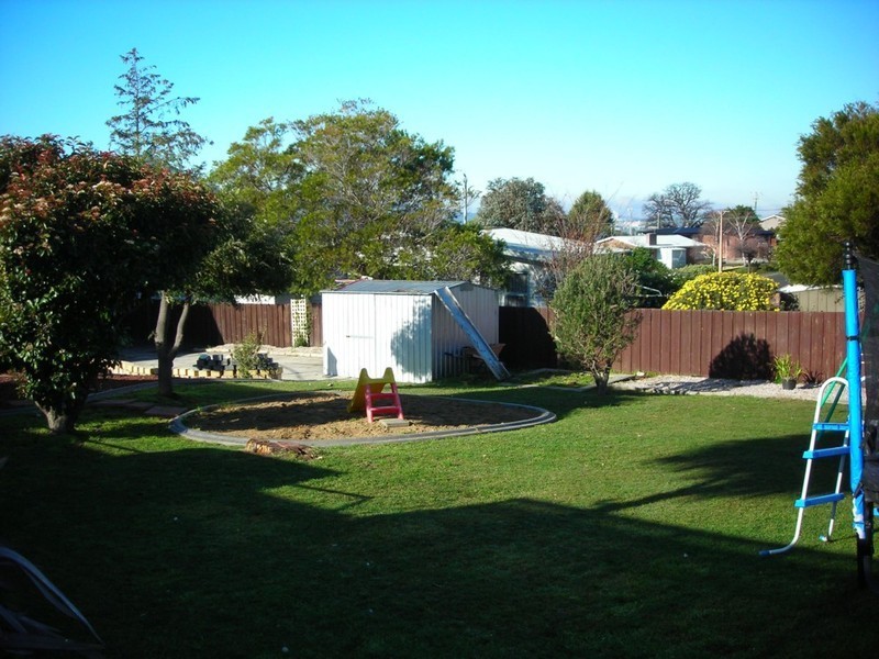 2 Adelphi Road, Claremont TAS 7011
