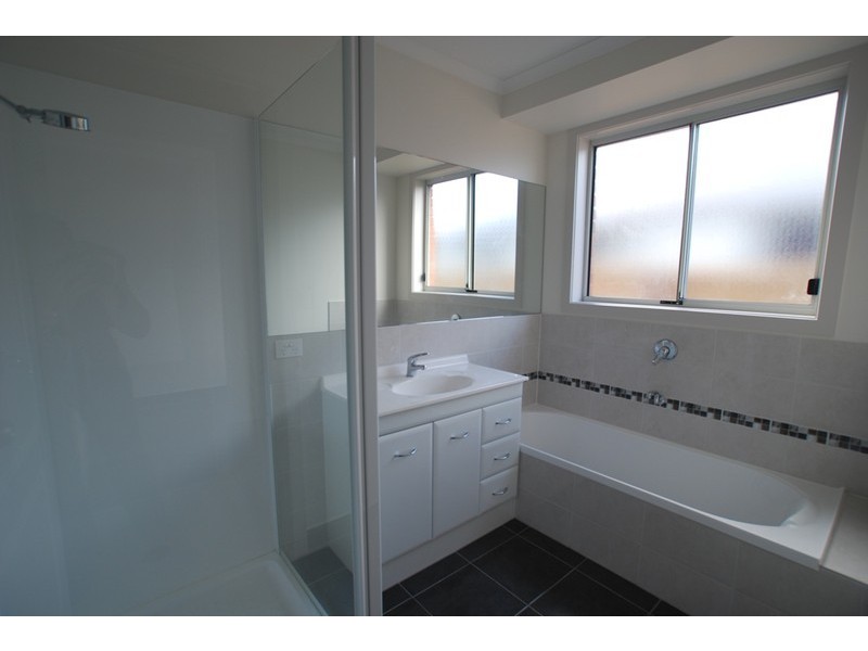 8 Henry Place, Brighton TAS 7030