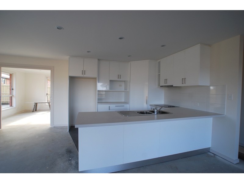 8 Henry Place, Brighton TAS 7030