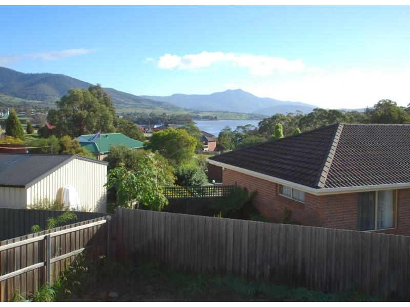 16 Blackstone Drive, Old Beach TAS 7017