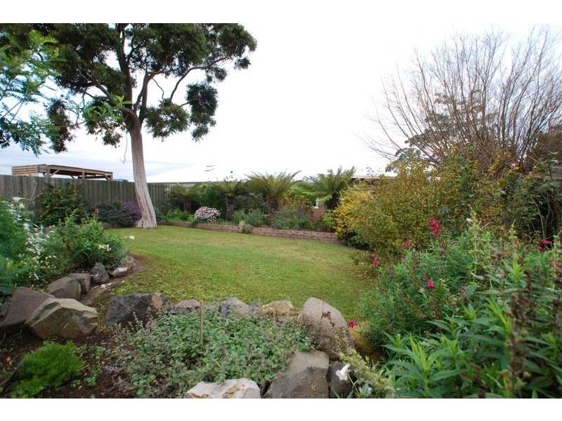 8 Riverside Drive, Bridgewater TAS 7030