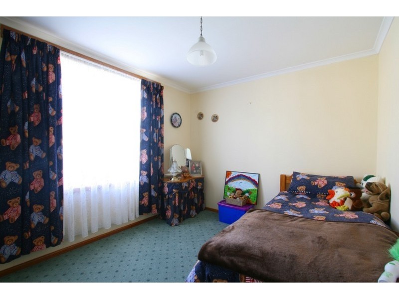 33 Dempster Street, Claremont TAS 7011