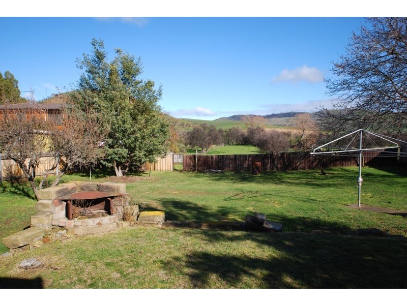 83 Main Street, Kempton TAS 7030