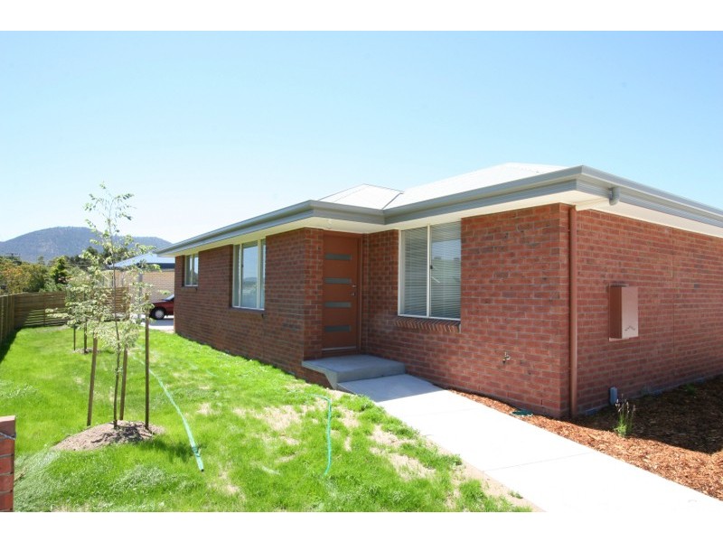 2/27 Anfield Street, Glenorchy TAS 7010