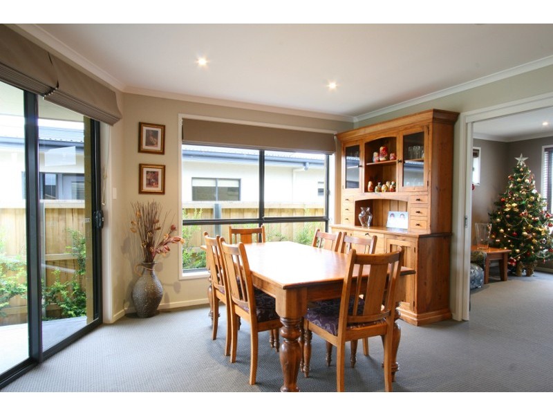 20 Queens Parade, Kingston TAS 7050