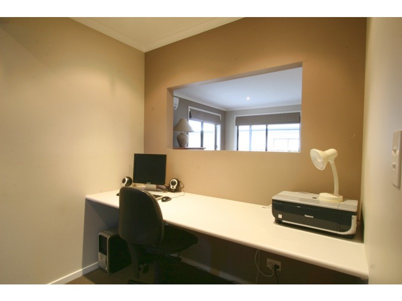 20 Queens Parade, Kingston TAS 7050