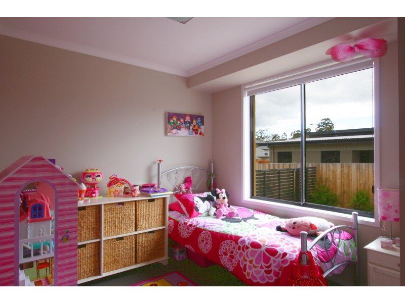 20 Queens Parade, Kingston TAS 7050