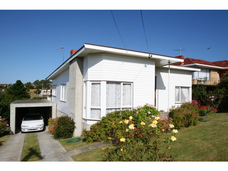 25 Corinda Grove, West Moonah TAS 7009