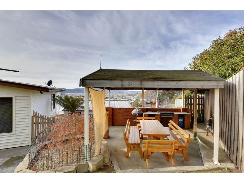 9 Surada Place, Glenorchy TAS 7010