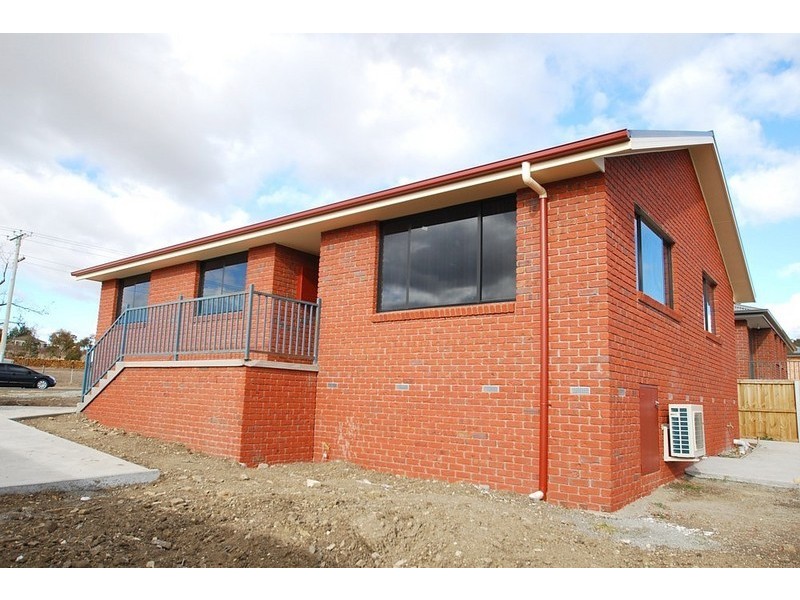 11 Brooke Street, Brighton TAS 7030