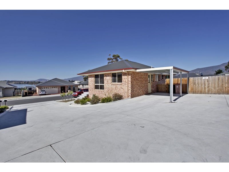 1/61 Churinga Waters Drive, Old Beach TAS 7017