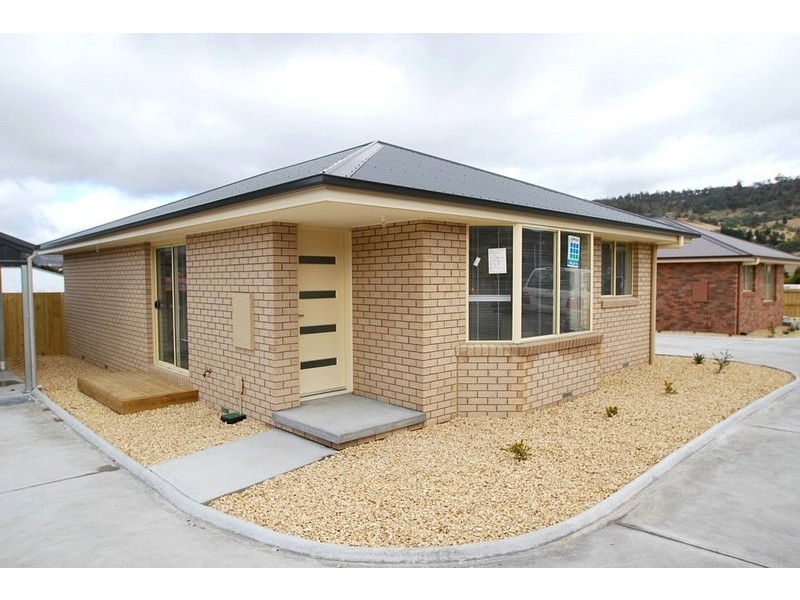 Units 1,2,3 4 Le Compte Place, Bagdad TAS 7030