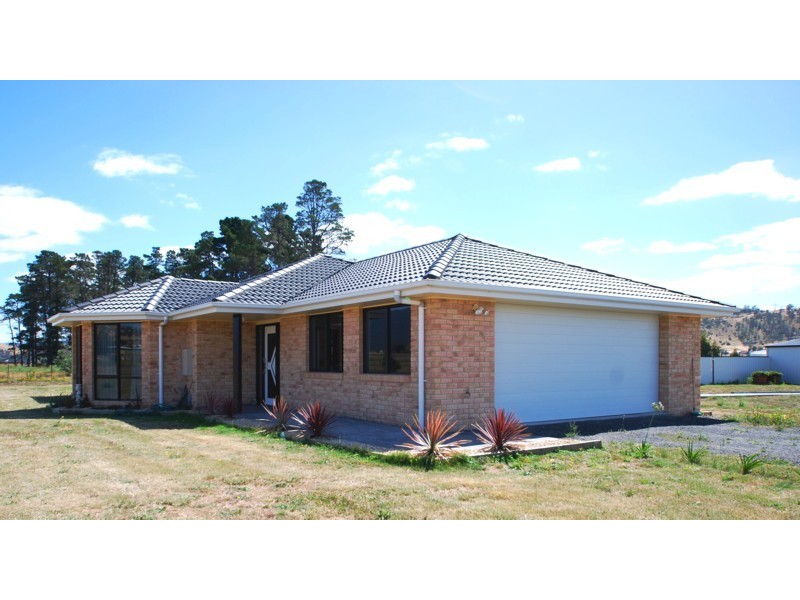 8 Jim Bacon Court, Brighton TAS 7030