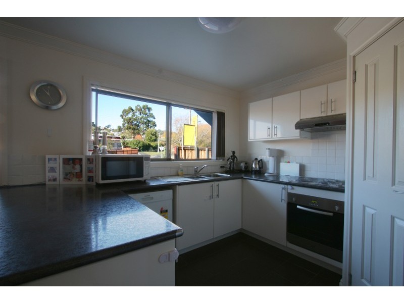 3/2 Chisholm Place, Glenorchy TAS 7010