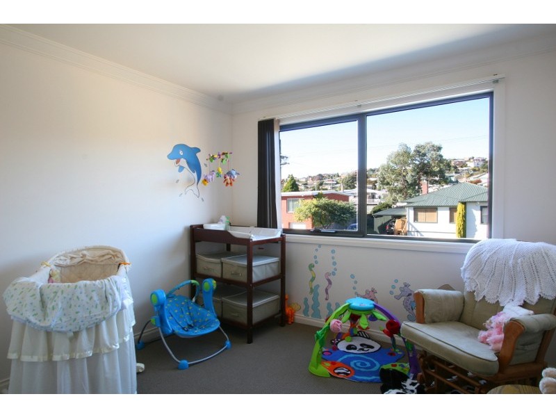 3/2 Chisholm Place, Glenorchy TAS 7010