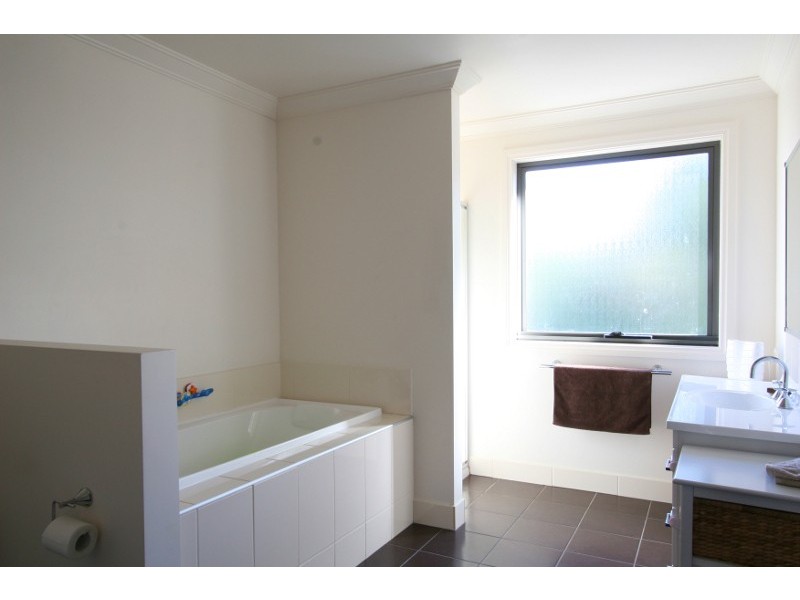 3/2 Chisholm Place, Glenorchy TAS 7010