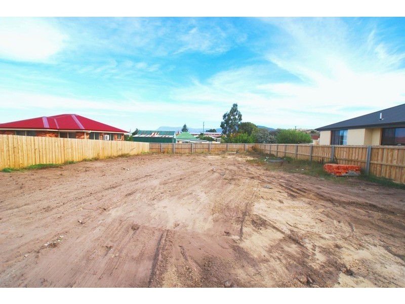 5 Henry Place, Brighton TAS 7030