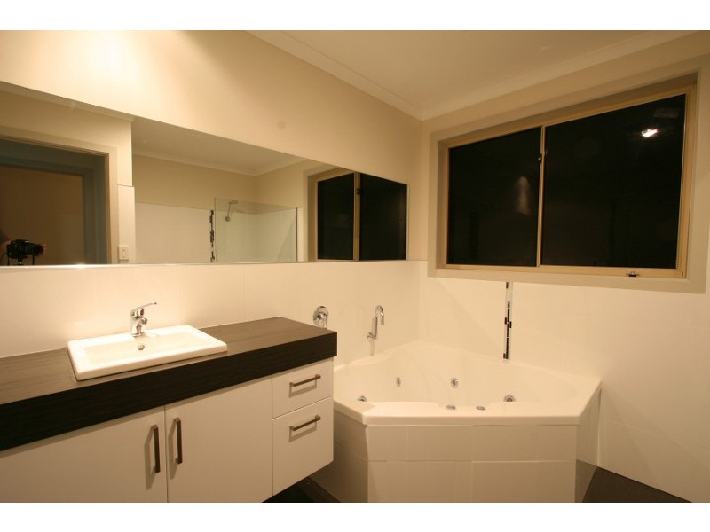 16 Gunn Court, Rosetta TAS 7010