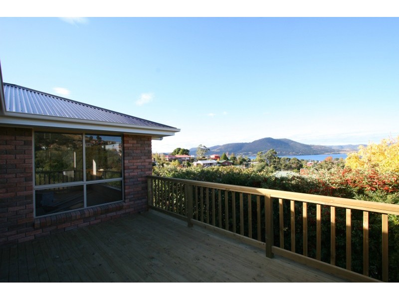 16 Gunn Court, Rosetta TAS 7010