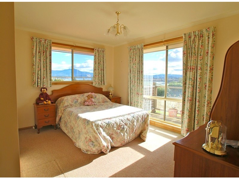 23 Stanfield Drive, Old Beach TAS 7017