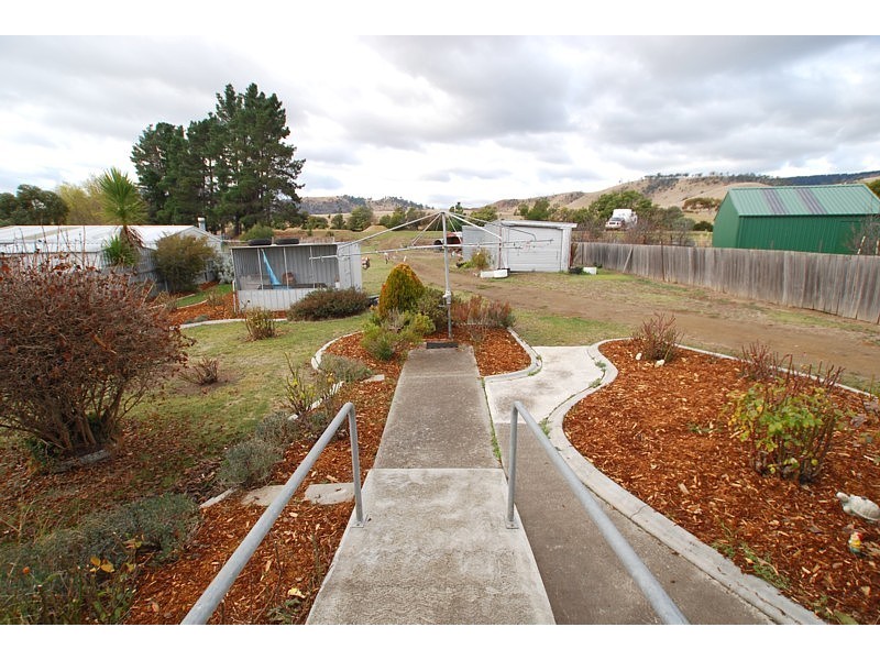 100 Main Street, Kempton TAS 7030