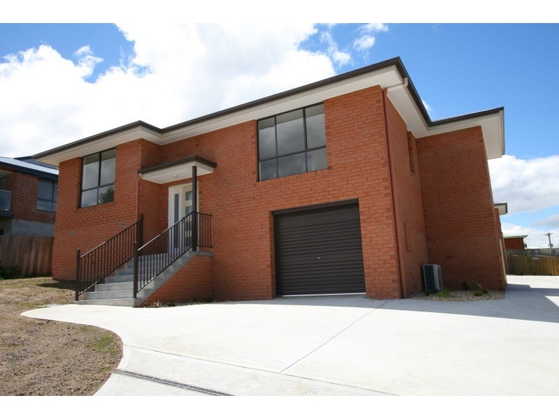1/10 Victor Place, Glenorchy TAS 7010