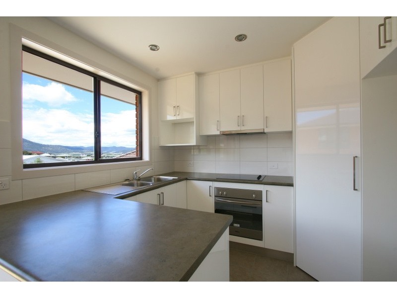 1/10 Victor Place, Glenorchy TAS 7010