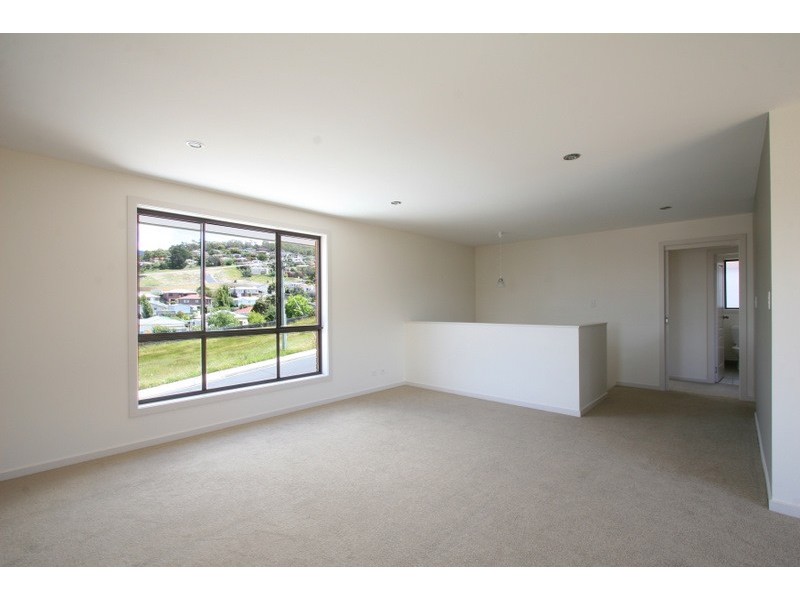 1/10 Victor Place, Glenorchy TAS 7010