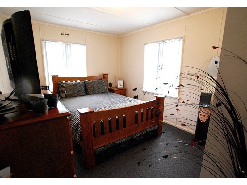 6 Erebus Street, Warrane TAS 7018