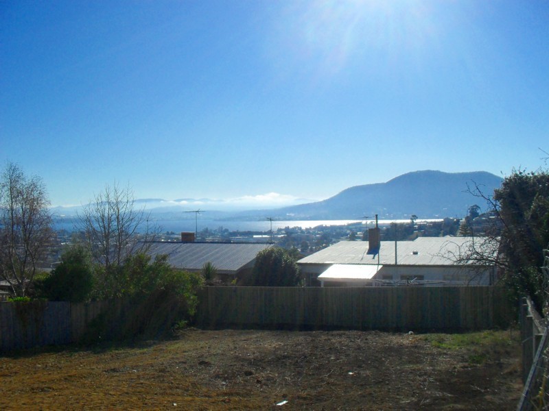 67 Ashbourne Grove, West Moonah TAS 7009