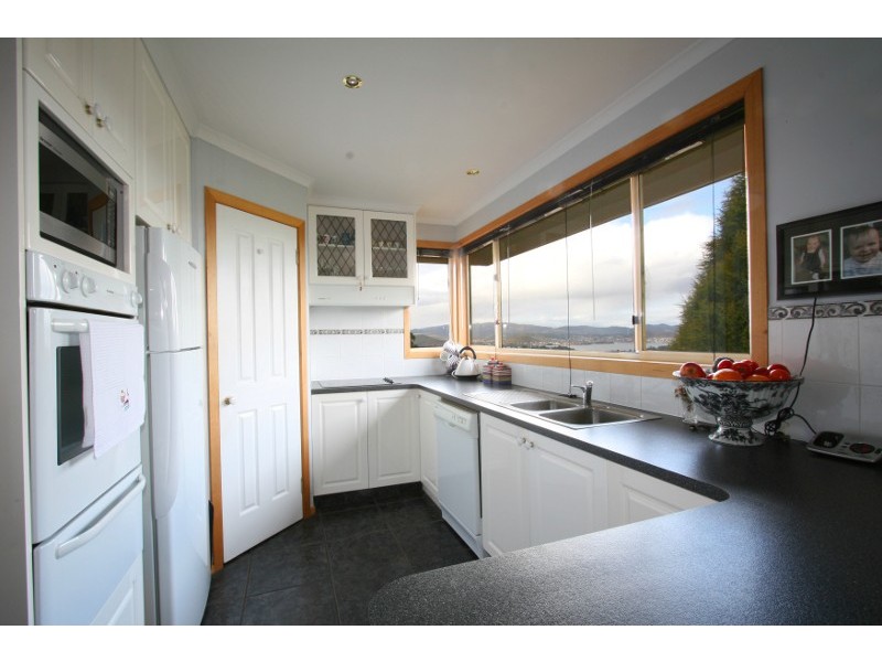 16 Ransley Court, West Moonah TAS 7009