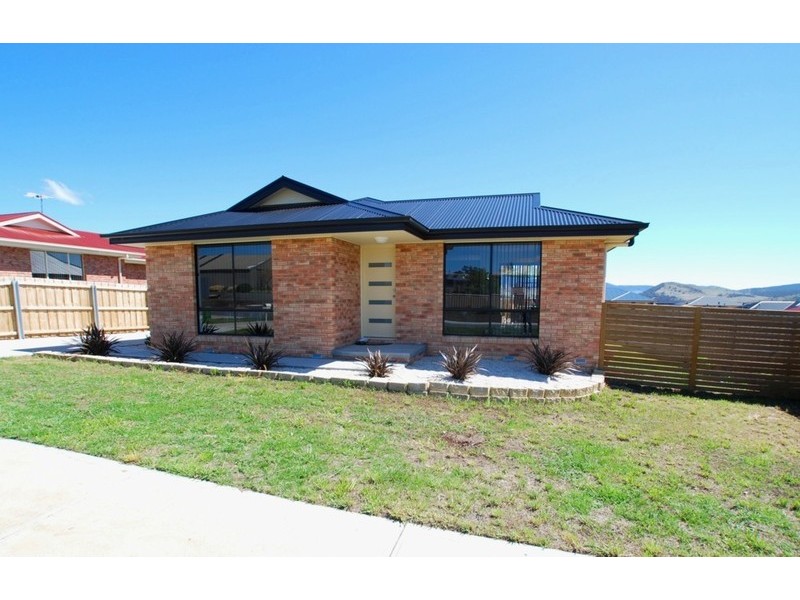 17 Brooke Street, Brighton TAS 7030