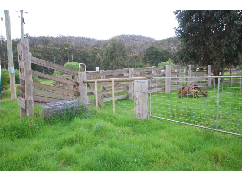 670 Back River Road, Magra TAS 7140