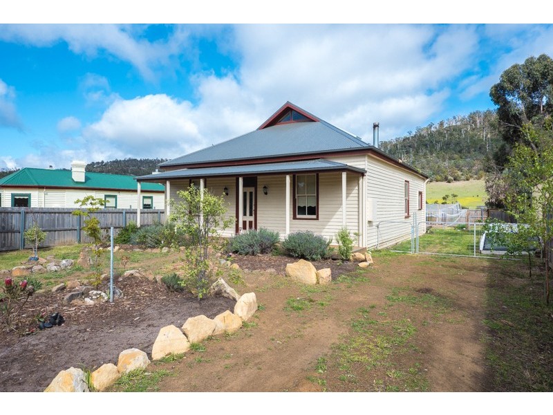 37 Swan Street, Bagdad TAS 7030