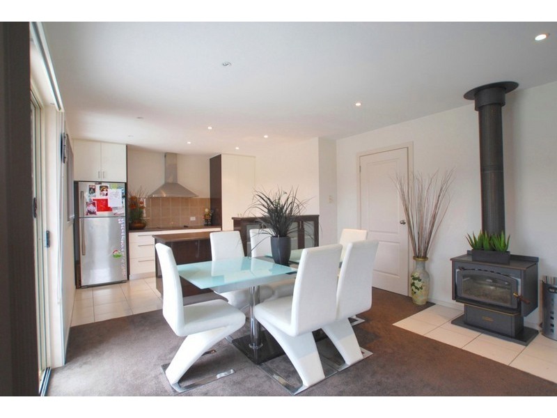 2 Henry Place, Brighton TAS 7030