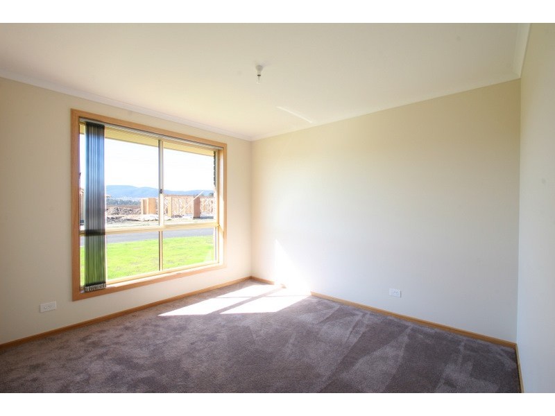1/9  Thomas Court, Brighton TAS 7030
